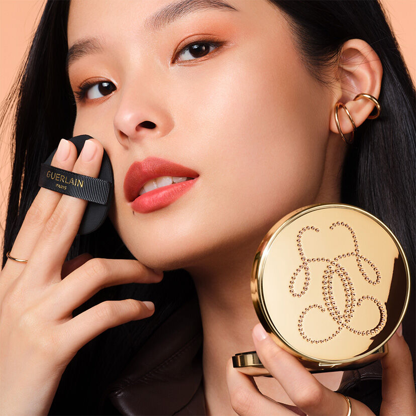 Parure Gold Cushion ⋅ Rejuvenating-Effect Foundation Luminous